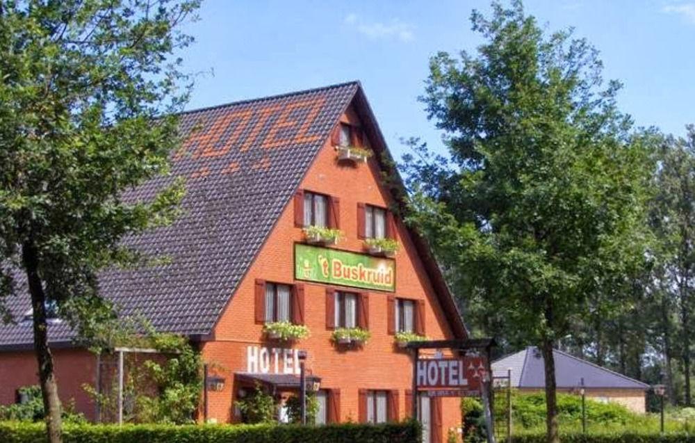 Hotel Het Buskruid Lummen Exterior foto